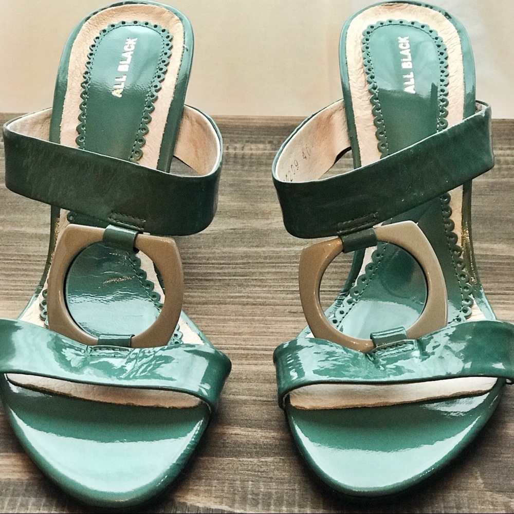 ALL BLACK circle taupe open toe heels